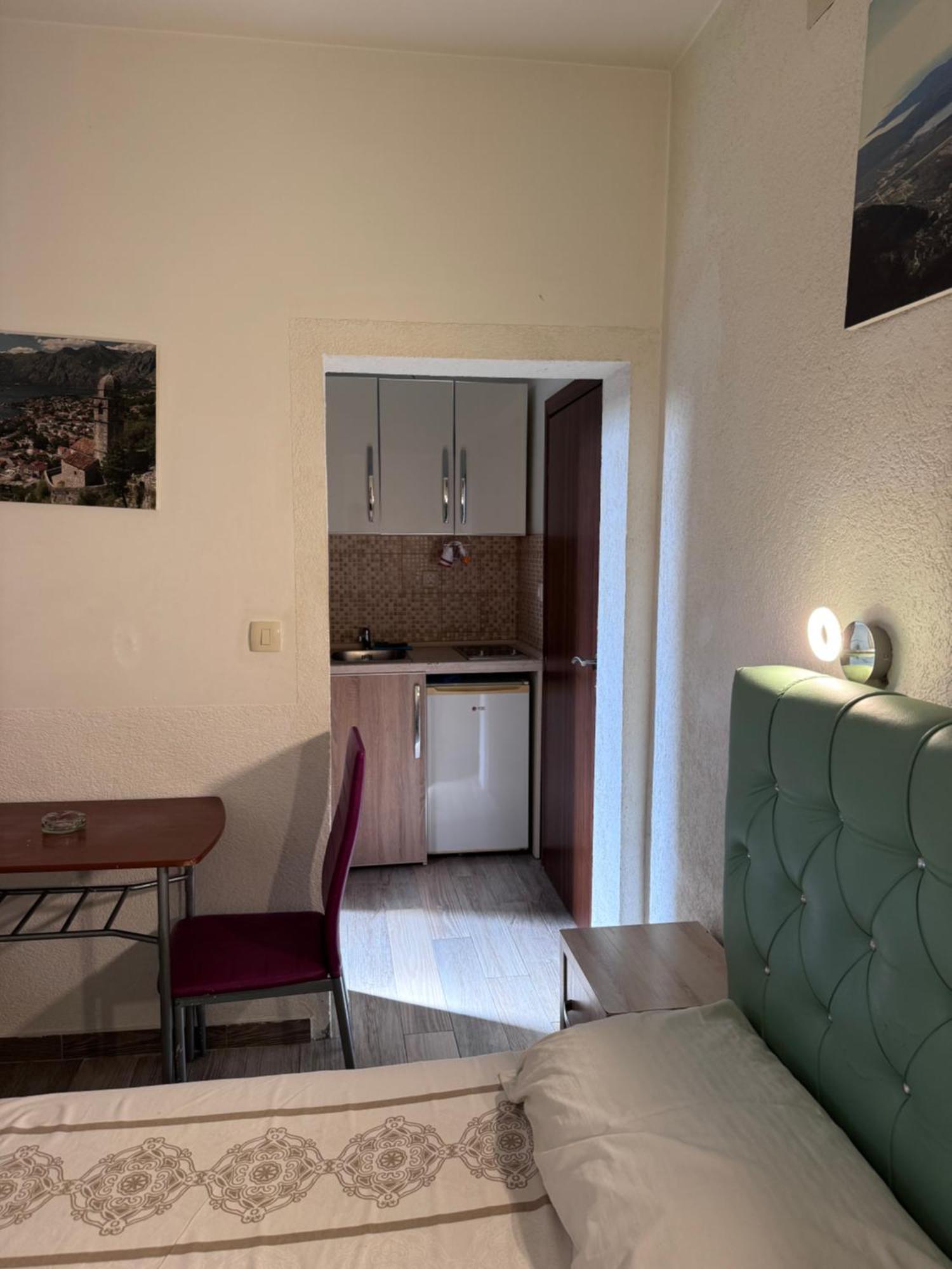 Bocche Di Cattaro Studios Экстерьер фото