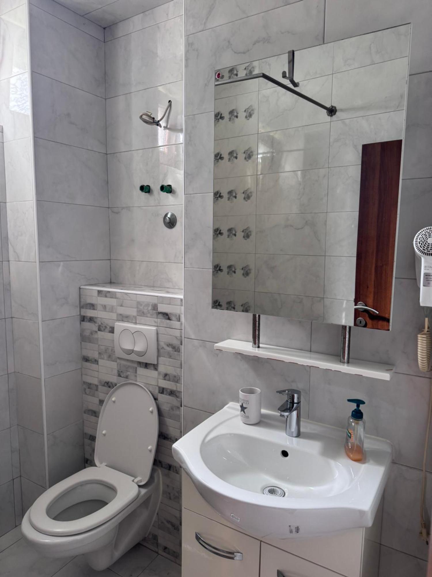 Bocche Di Cattaro Studios Экстерьер фото
