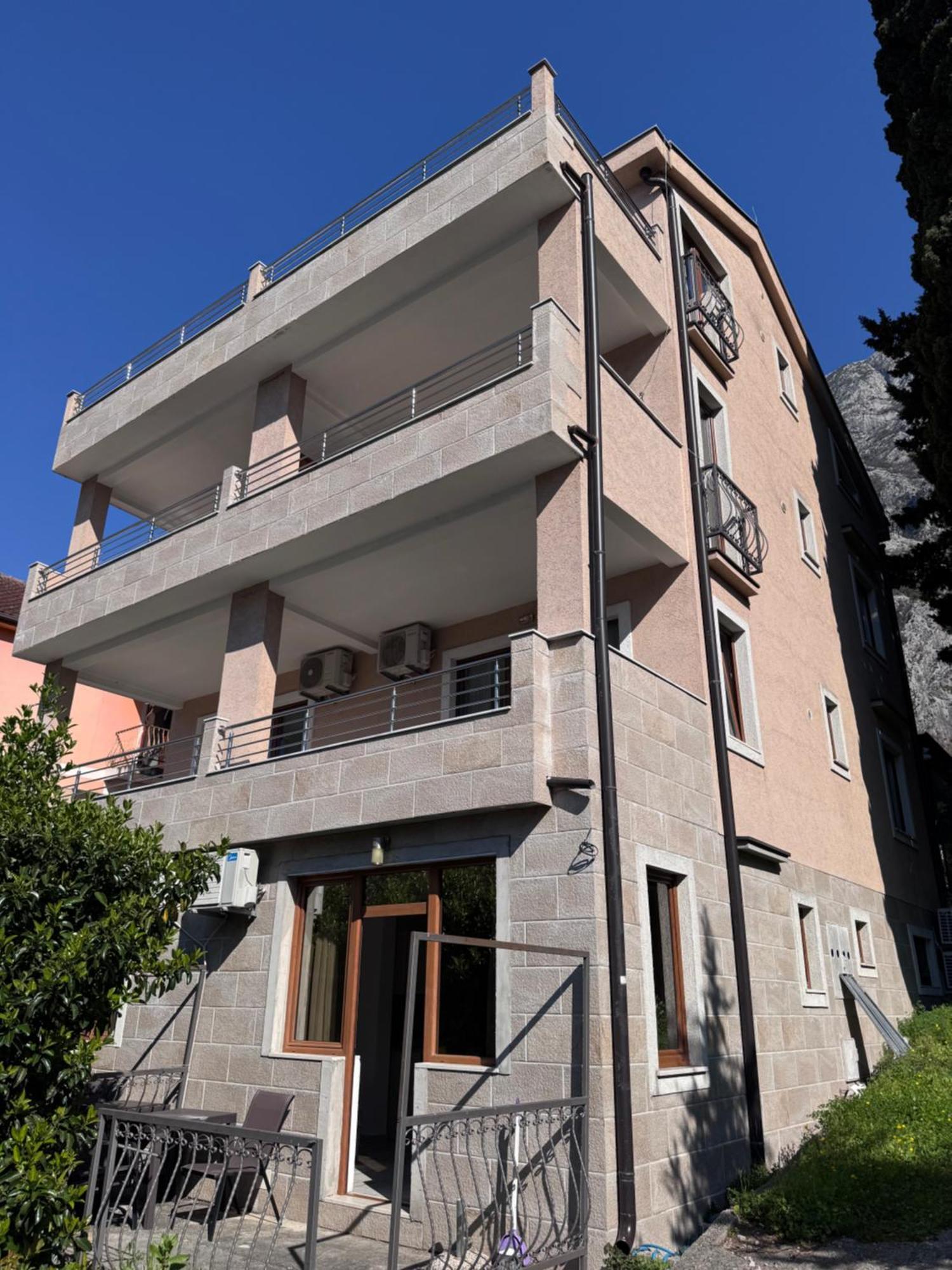 Bocche Di Cattaro Studios Экстерьер фото