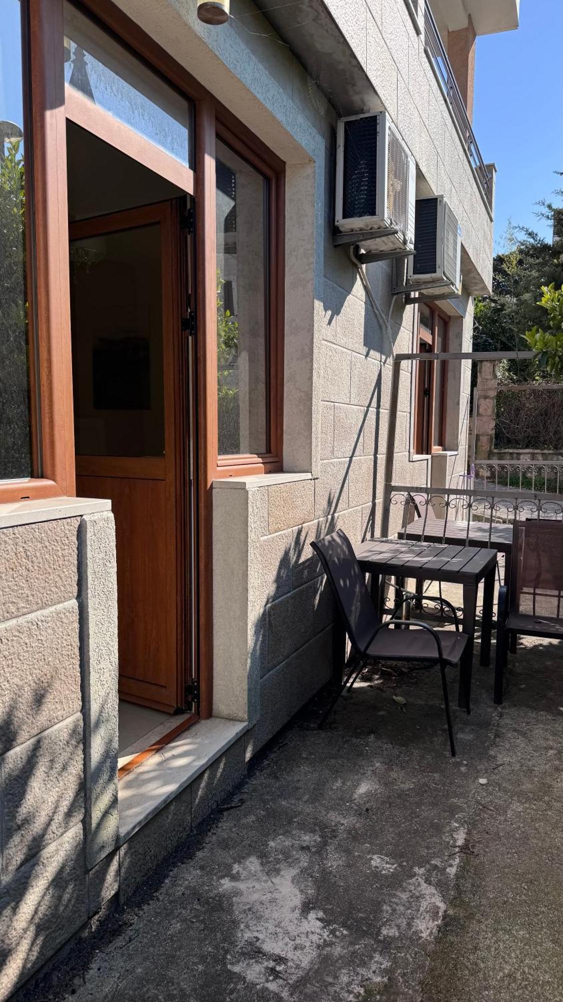 Bocche Di Cattaro Studios Экстерьер фото